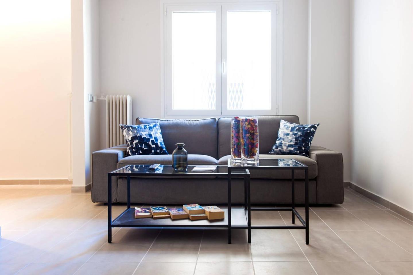 Toni'S Charming Apartment In The Thisseo Station Athens Exterior photo